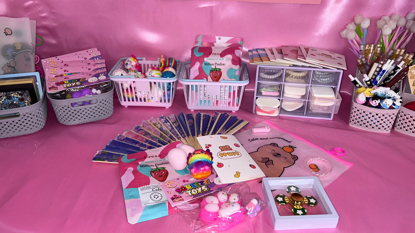 Cute Scoops Mystery Box