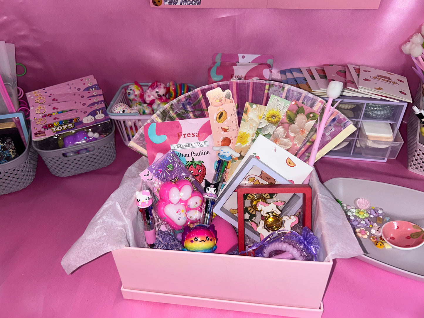 Cute Scoops Mystery Box